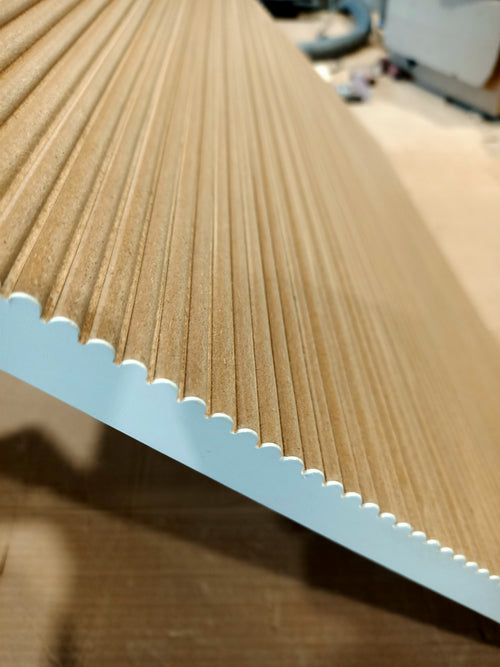 Ante e rivestimenti cannettati su disegno - lavorazione CNC su misura